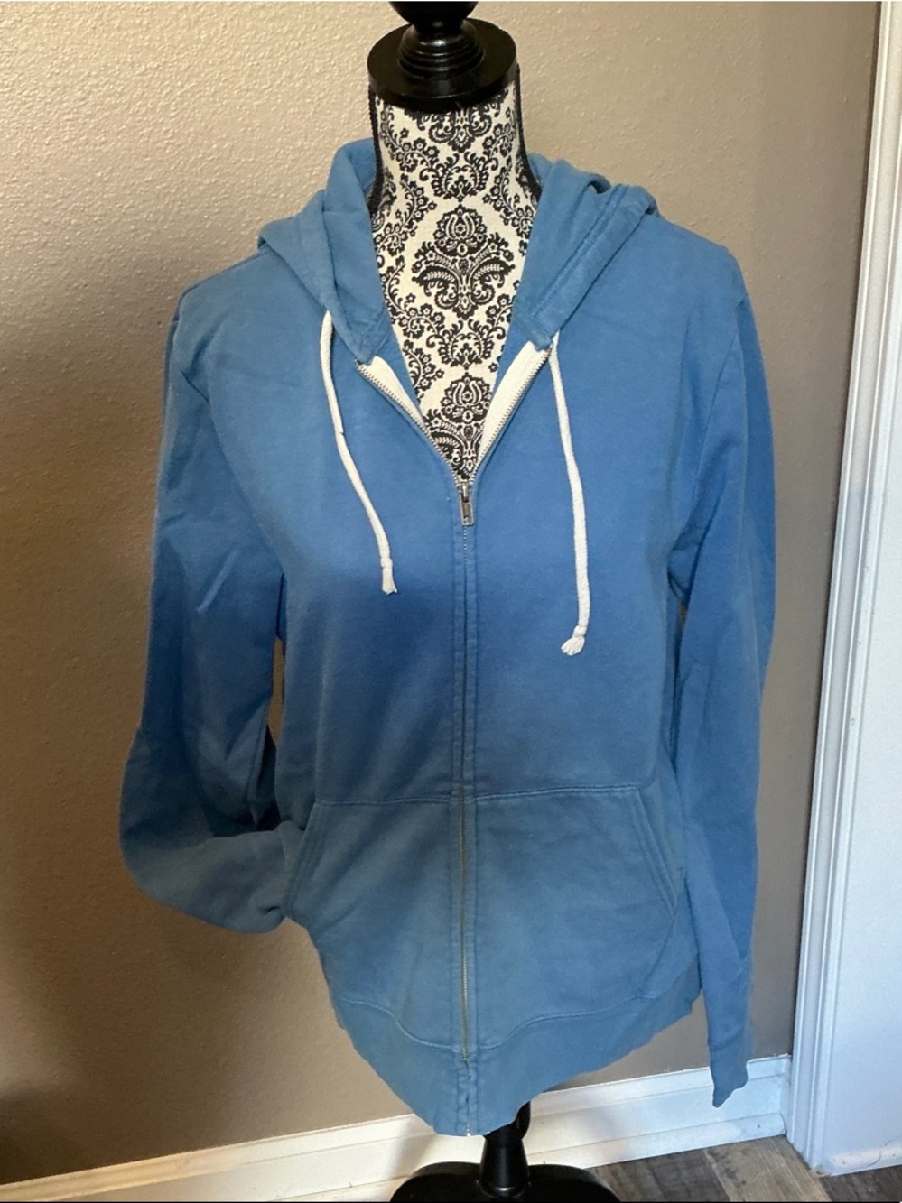 Arizona Jean Company Sky Blue Full-Zip Hoodie with White Drawstrings Size M